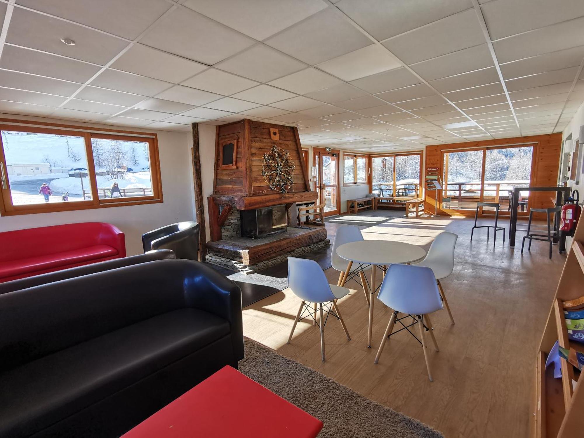 Le Hameau Des Ecrins Apartment ปี-แซ็ง-วาซ็อง ภายนอก รูปภาพ